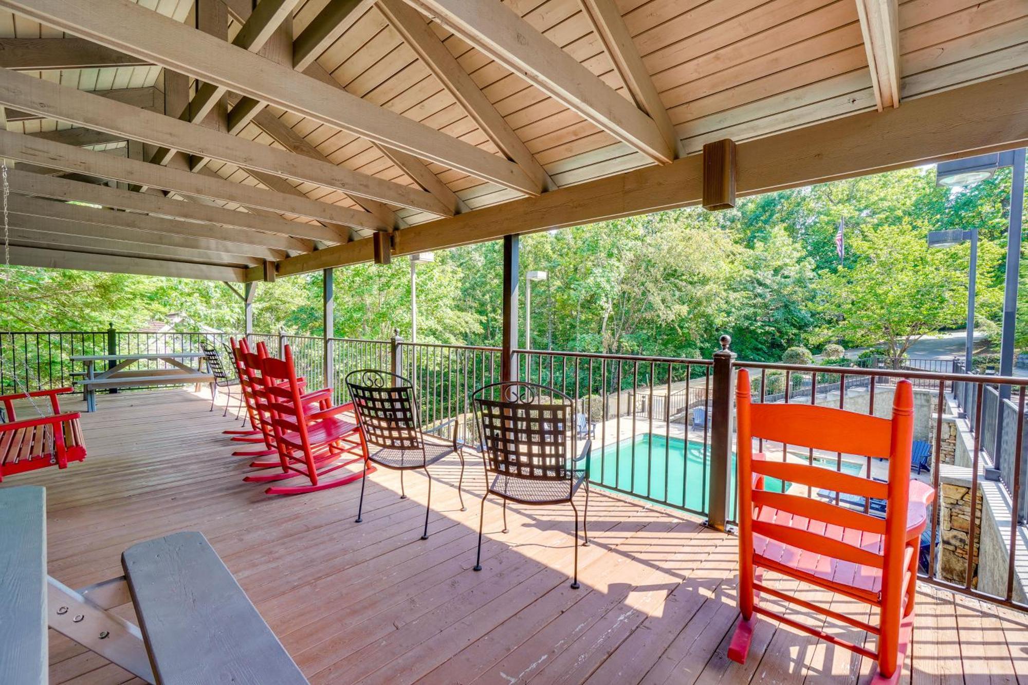 Smoky Mountain Cabin With Deck And Hot Tub! Pigeon Forge Buitenkant foto