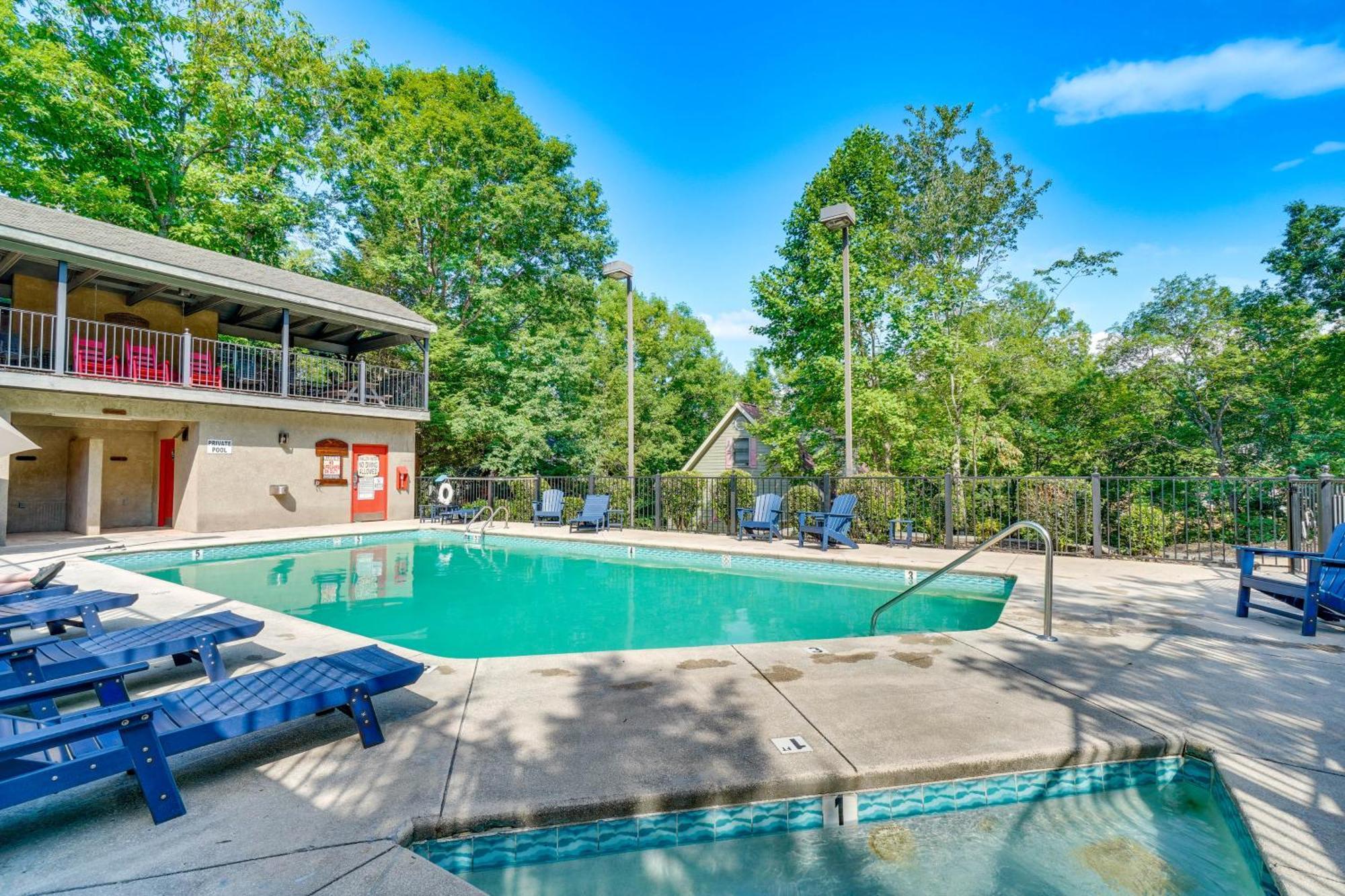 Smoky Mountain Cabin With Deck And Hot Tub! Pigeon Forge Buitenkant foto