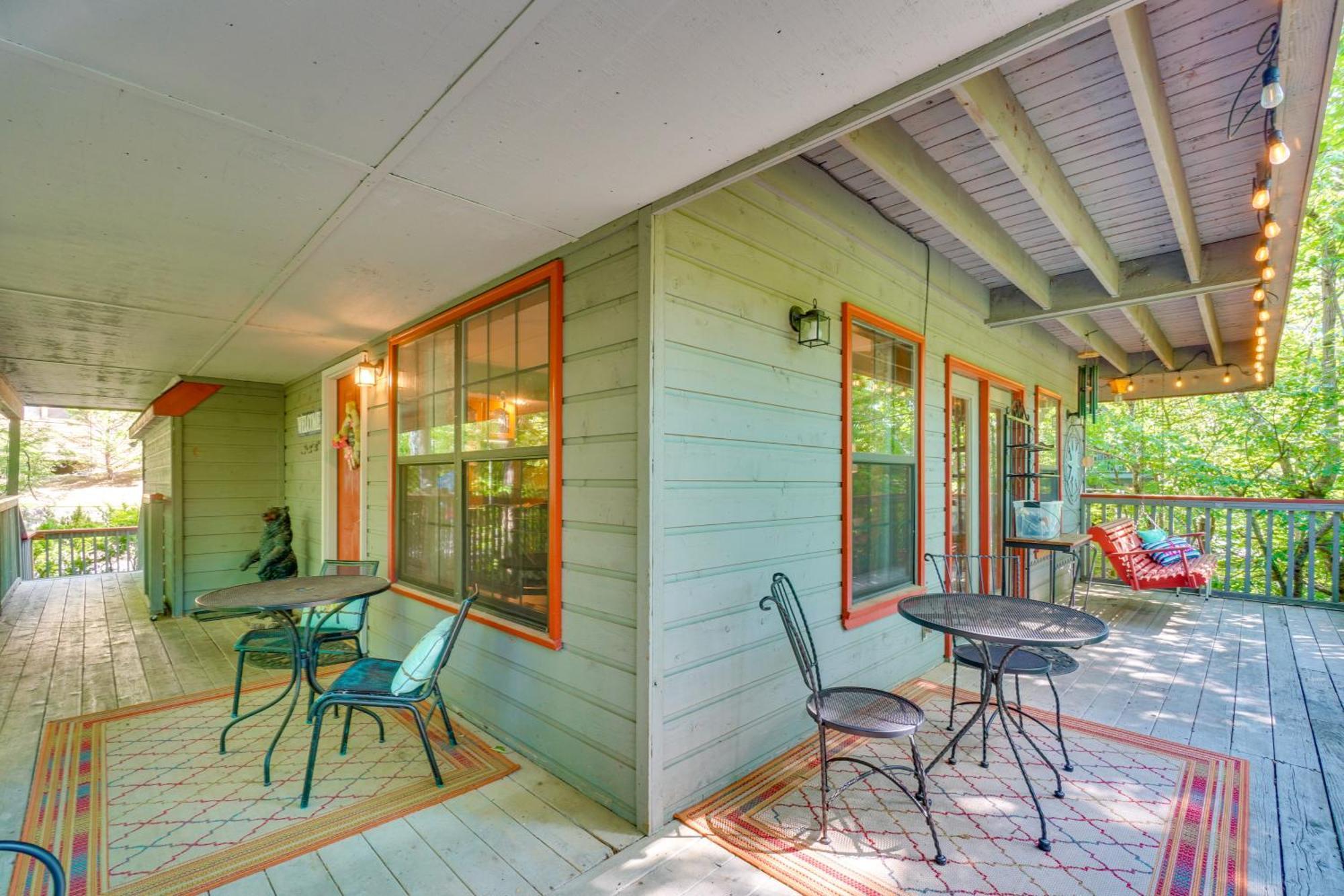 Smoky Mountain Cabin With Deck And Hot Tub! Pigeon Forge Buitenkant foto