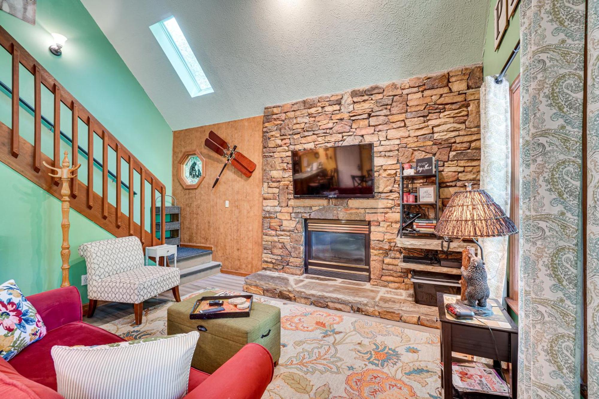 Smoky Mountain Cabin With Deck And Hot Tub! Pigeon Forge Buitenkant foto